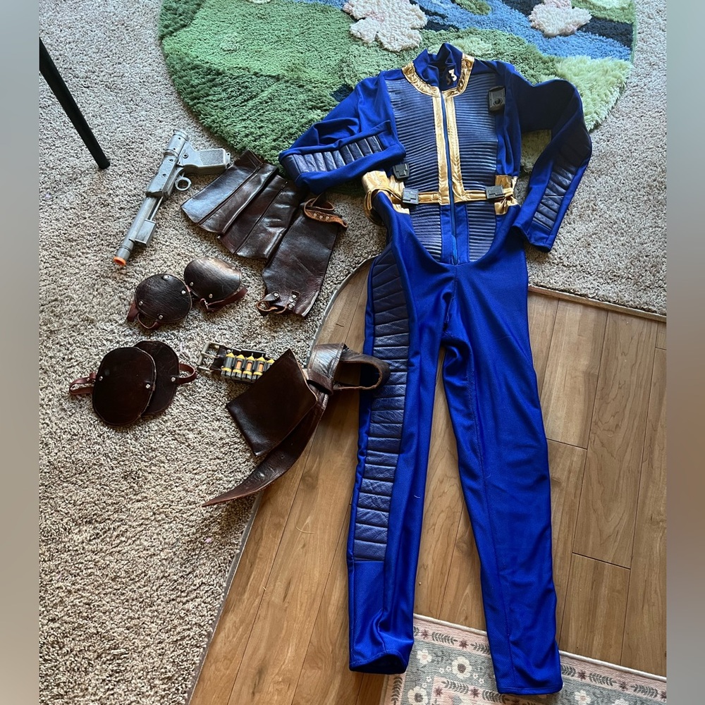 Fallout Vault 33 Cosplay Jumpsuit only - Picture 5 of 14
